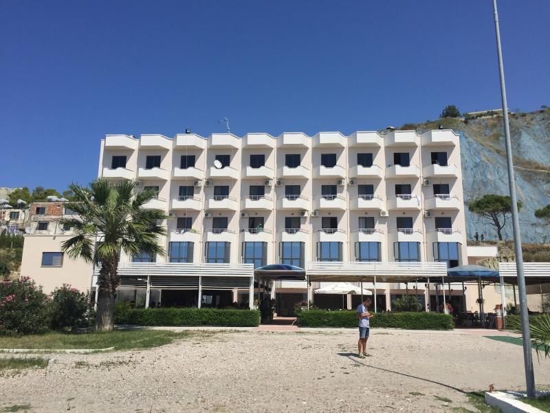 Hotel Ferrara Durrës Exteriér fotografie