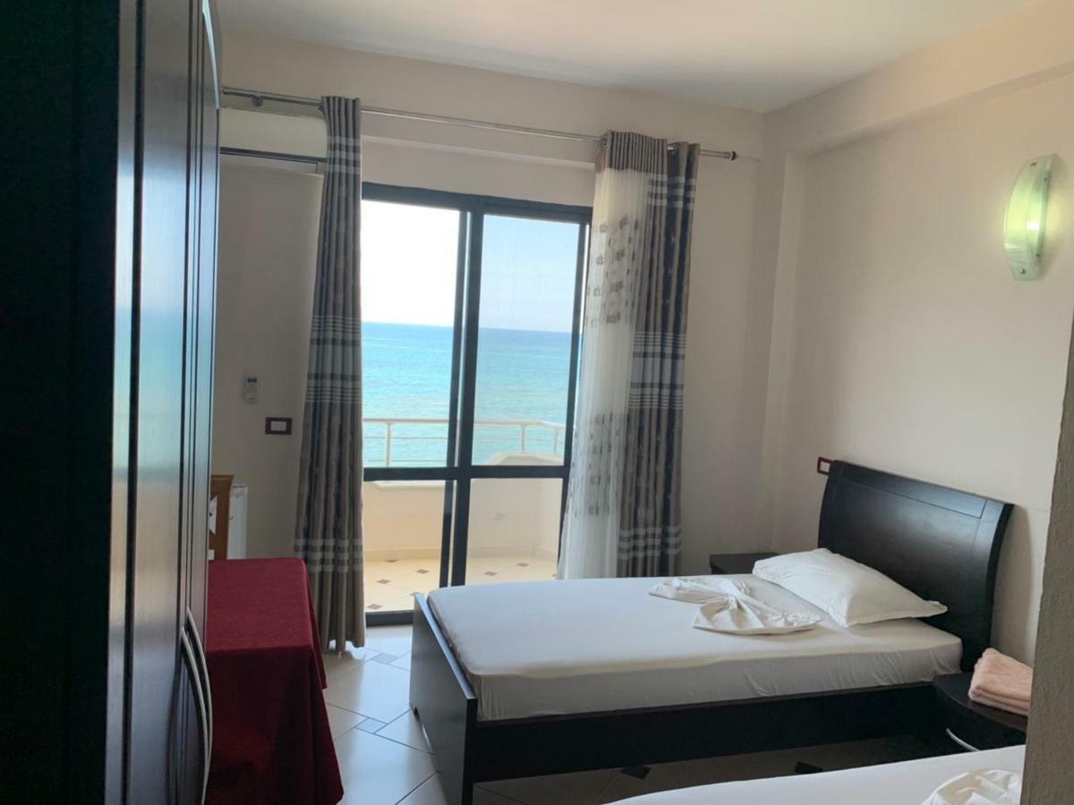 Hotel Ferrara Durrës Exteriér fotografie